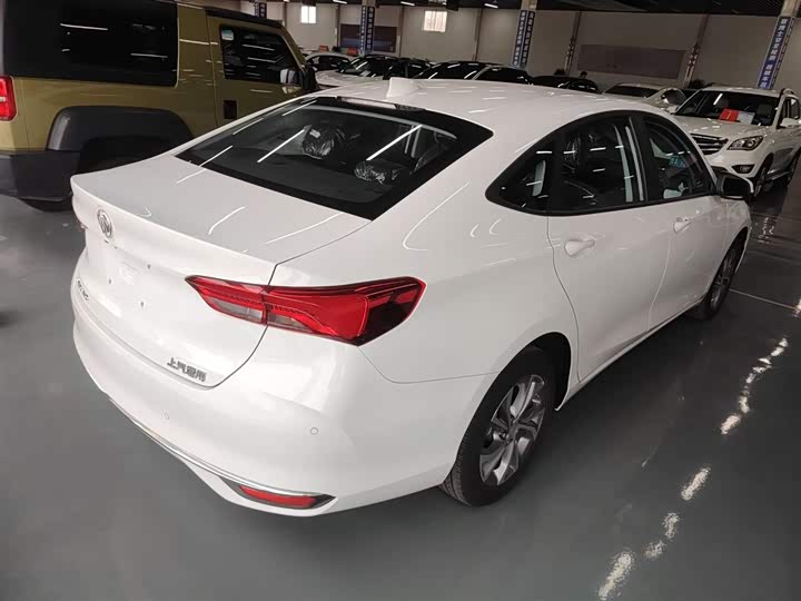 Фото 7 - Buick Verano