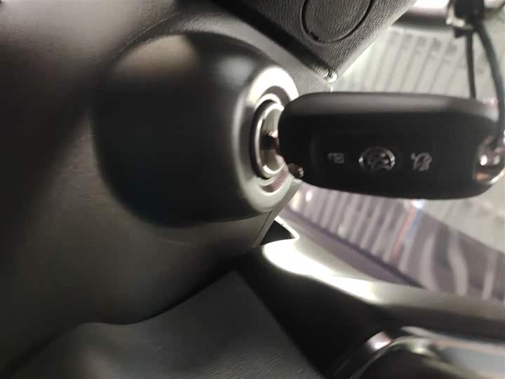 Фото 9 - Buick Verano