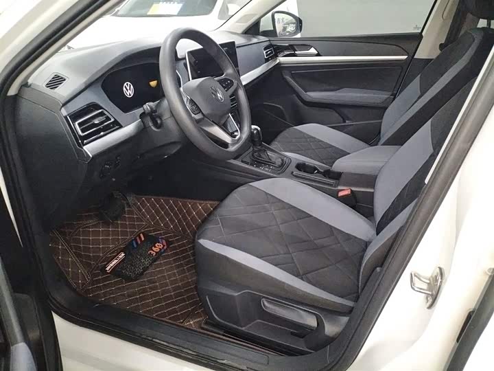 Фото 15 - Volkswagen Lavida