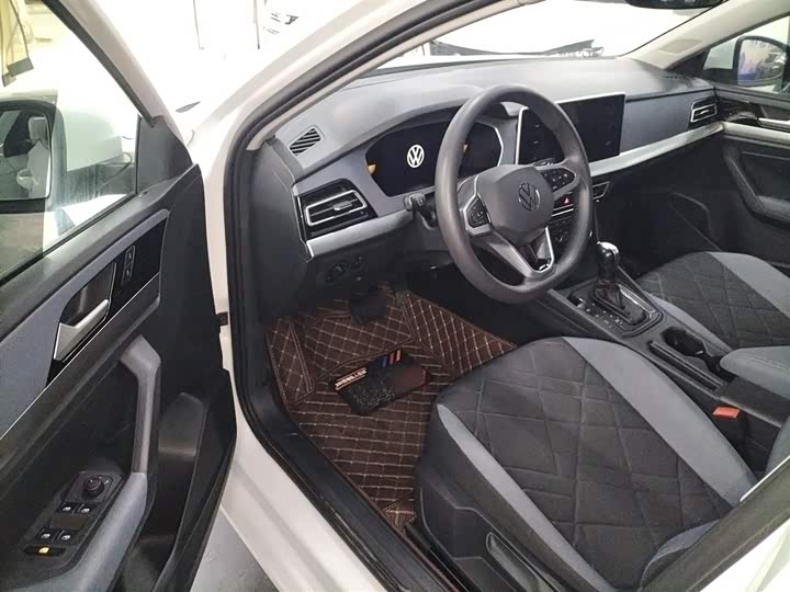 Фото 16 - Volkswagen Lavida