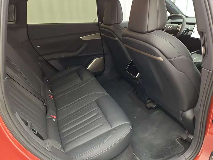 Фото 11 - Nio Onvo L60