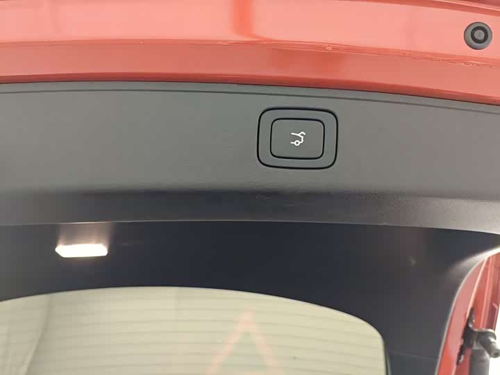 Фото 18 - Nio Onvo L60