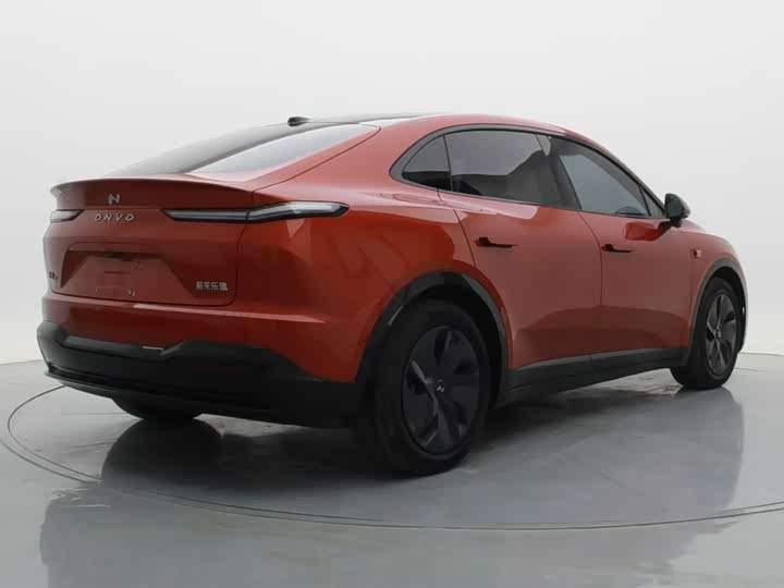 Фото 7 - Nio Onvo L60