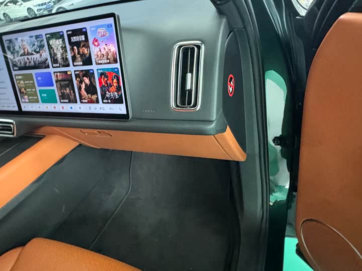 Фото 13 - LiXiang L7