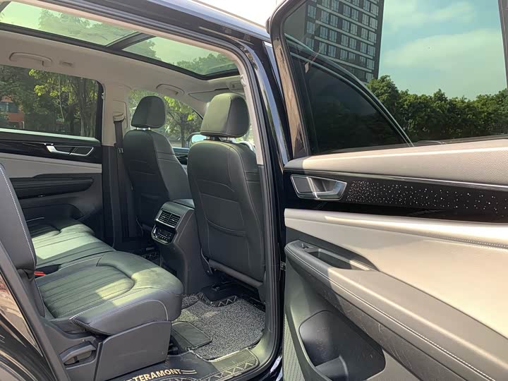 Фото 17 - Volkswagen Teramont Pro