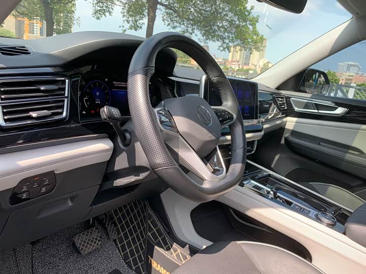 Фото 18 - Volkswagen Teramont Pro