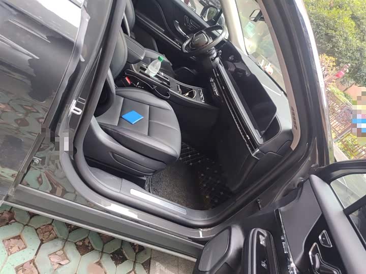 Фото 19 - Lincoln Corsair