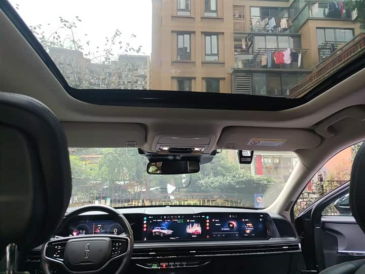 Фото 9 - Lincoln Corsair