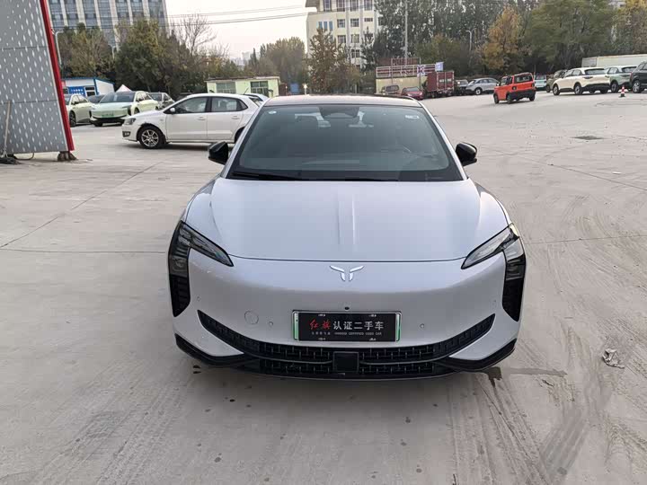 Фото 2 - Hongqi EH7