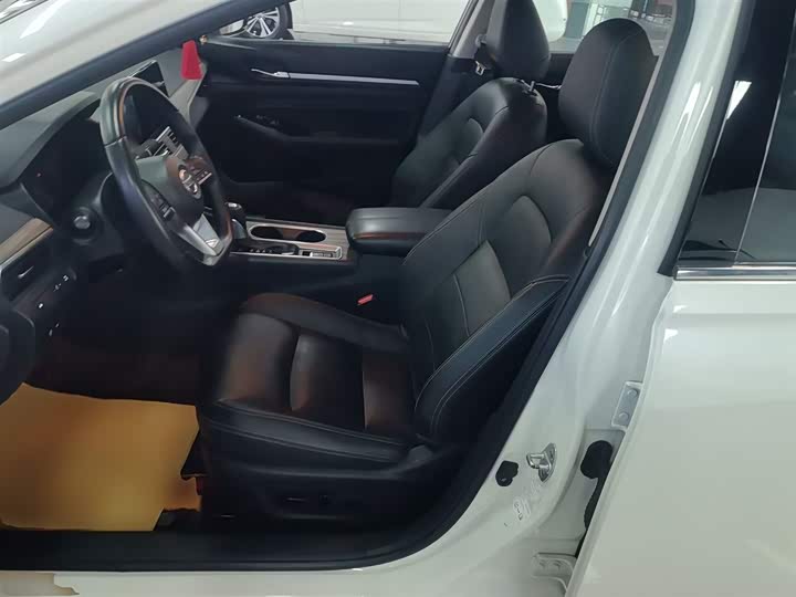 Фото 15 - Nissan Teana