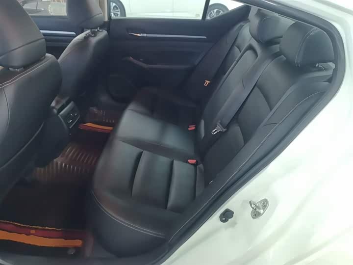 Фото 17 - Nissan Teana