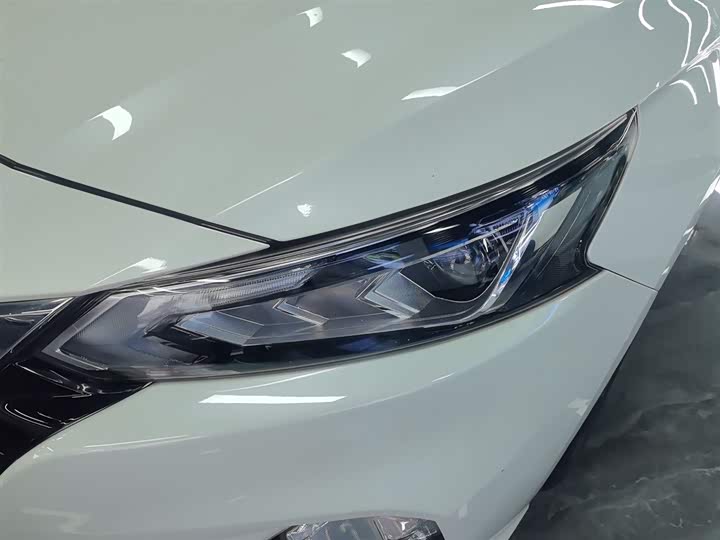 Фото 24 - Nissan Teana