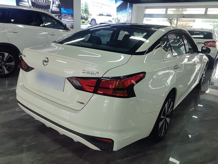 Фото 7 - Nissan Teana