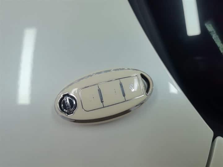 Фото 9 - Nissan Teana