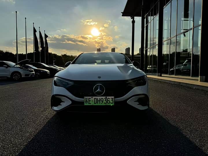 Фото 2 - Mercedes-Benz EQE