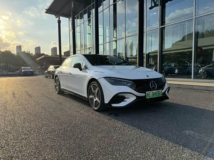 Фото 3 - Mercedes-Benz EQE