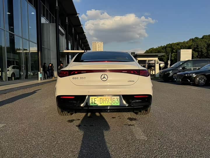 Фото 5 - Mercedes-Benz EQE