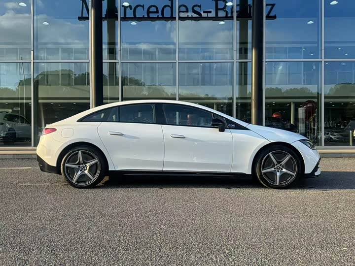 Фото 7 - Mercedes-Benz EQE