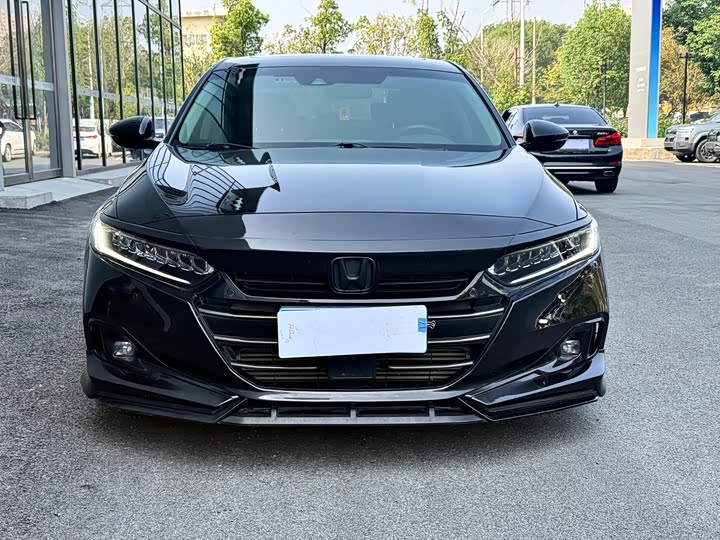 Фото 2 - Honda Accord