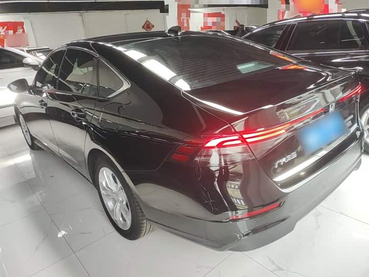 Фото 5 - Honda Accord