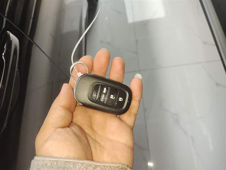 Фото 9 - Honda Accord