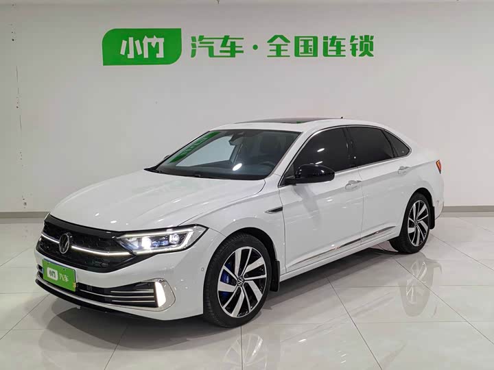 Фото 1 - Volkswagen Sagitar L