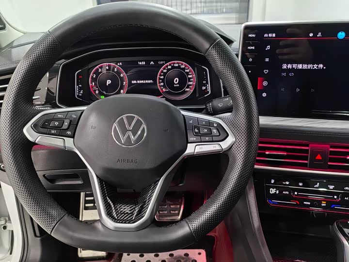 Фото 14 - Volkswagen Sagitar L