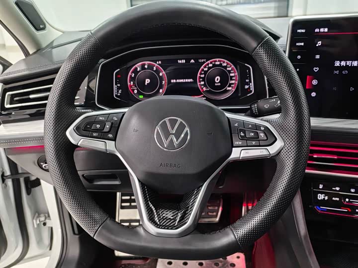 Фото 15 - Volkswagen Sagitar L