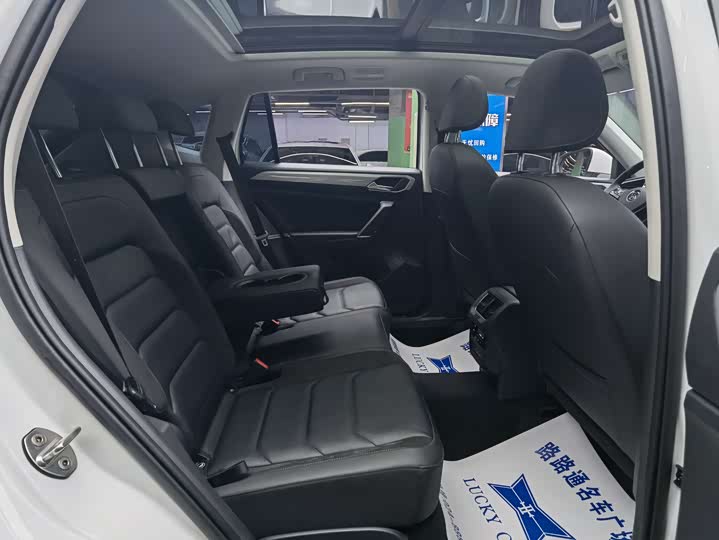 Фото 10 - Volkswagen Tayron