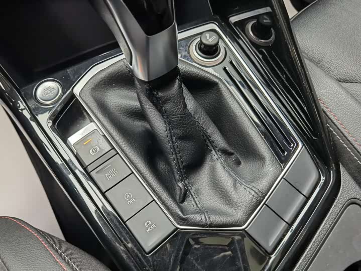 Фото 14 - Volkswagen Tayron