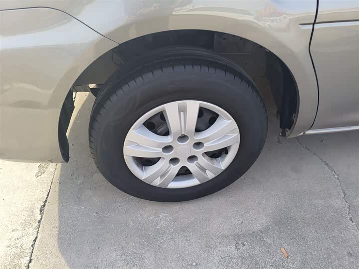 Фото 23 - Dongfeng Forthing Lingzhi M5