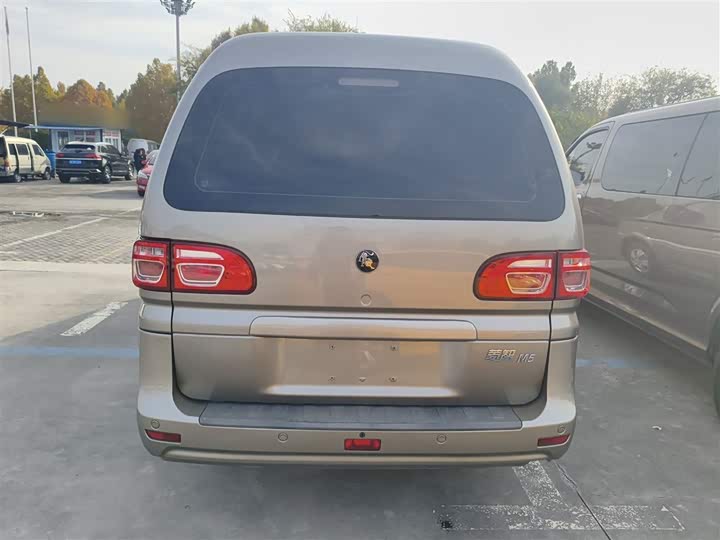 Фото 6 - Dongfeng Forthing Lingzhi M5