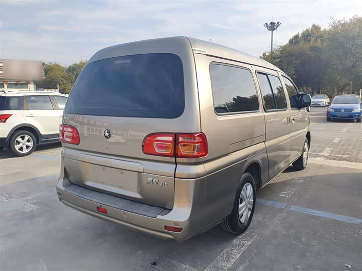 Фото 7 - Dongfeng Forthing Lingzhi M5