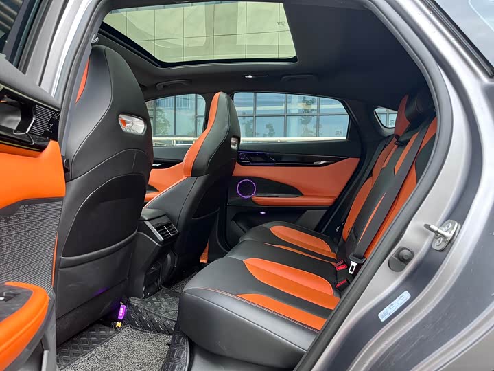 Фото 6 - Changan UNI-V