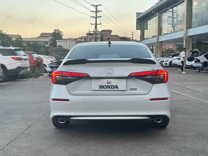 Фото 5 - Honda Civic