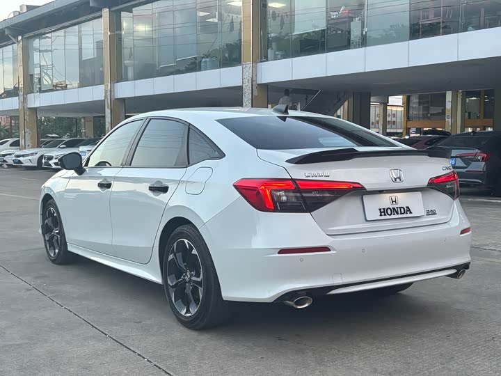 Фото 6 - Honda Civic