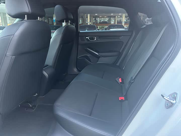 Фото 8 - Honda Civic