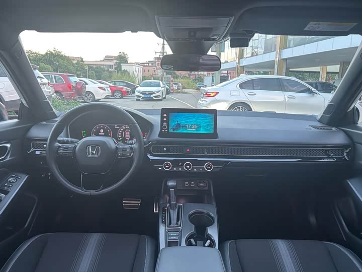 Фото 9 - Honda Civic