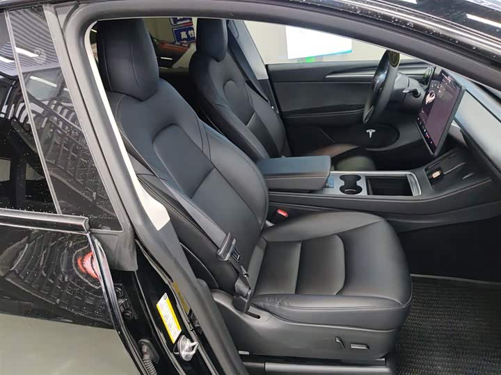 Фото 24 - Tesla Model Y