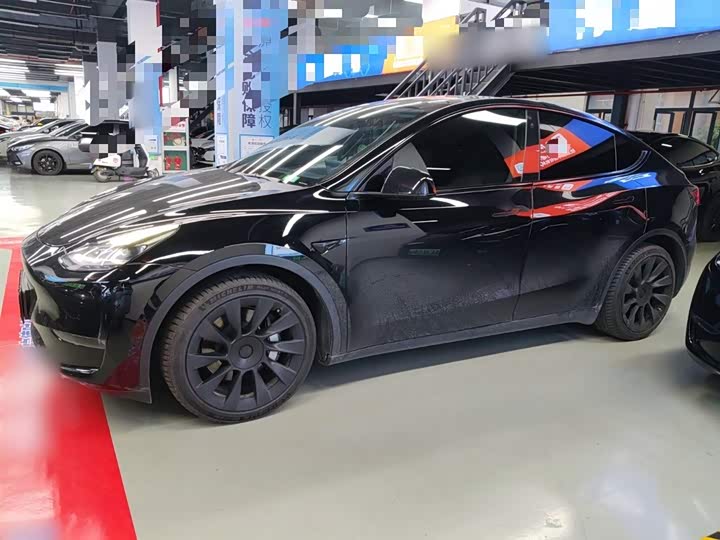 Фото 5 - Tesla Model Y