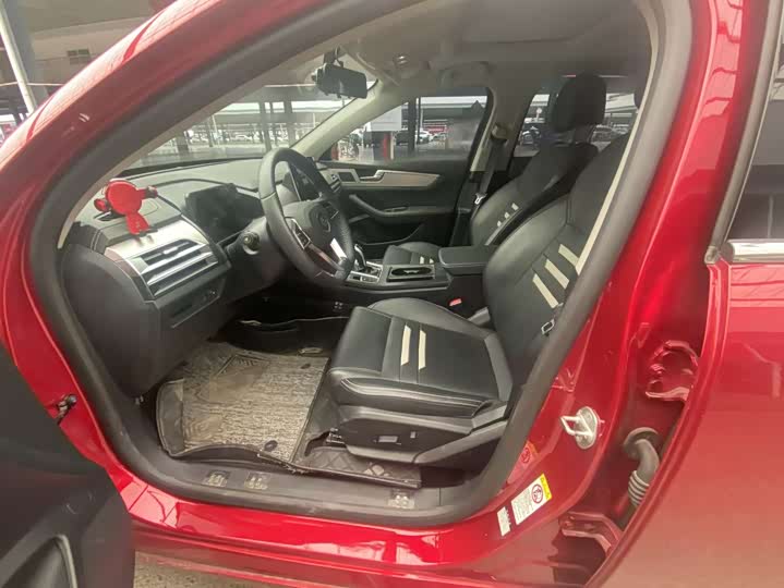 Фото 16 - BYD Qin Pro