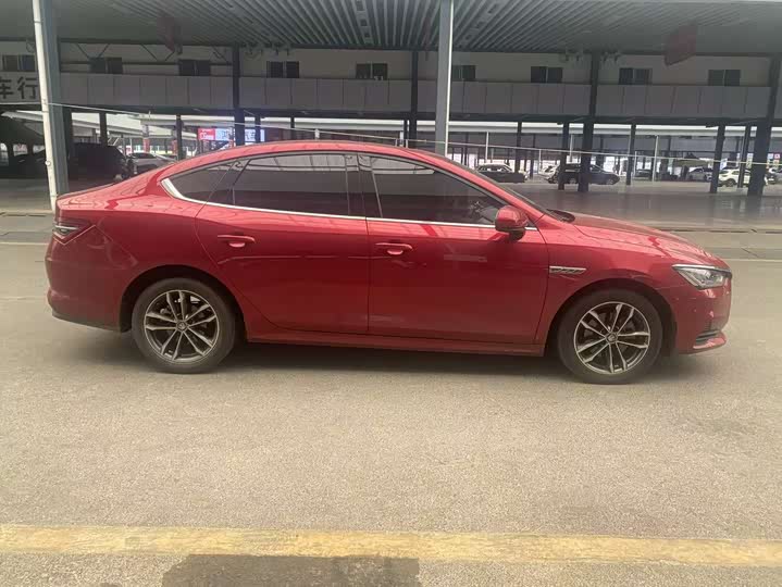 Фото 4 - BYD Qin Pro