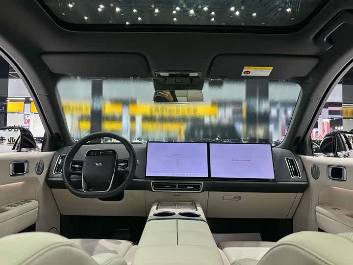 Фото 7 - LiXiang L6