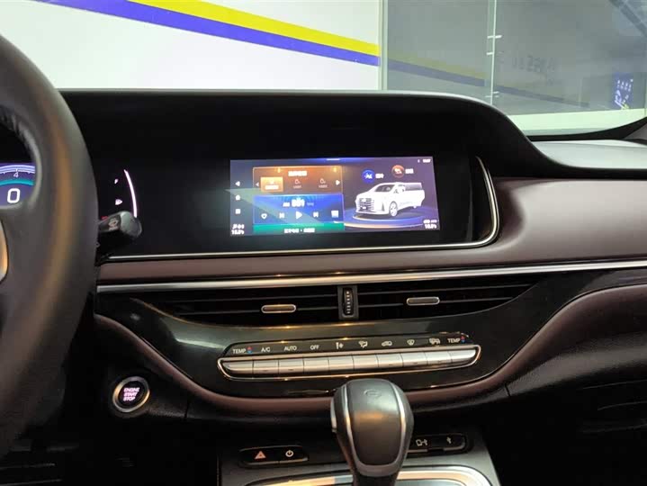 Фото 13 - GAC Trumpchi M6