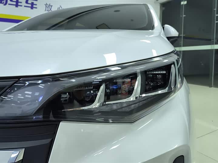 Фото 5 - GAC Trumpchi M6