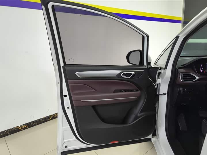 Фото 7 - GAC Trumpchi M6