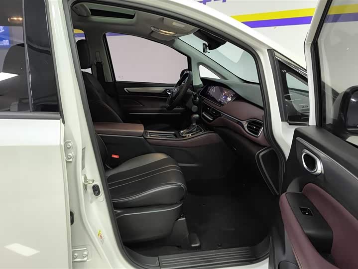 Фото 8 - GAC Trumpchi M6