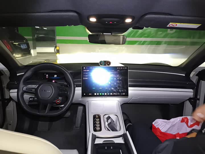 Фото 6 - Xiaomi SU7