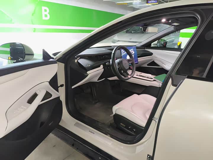 Фото 7 - Xiaomi SU7