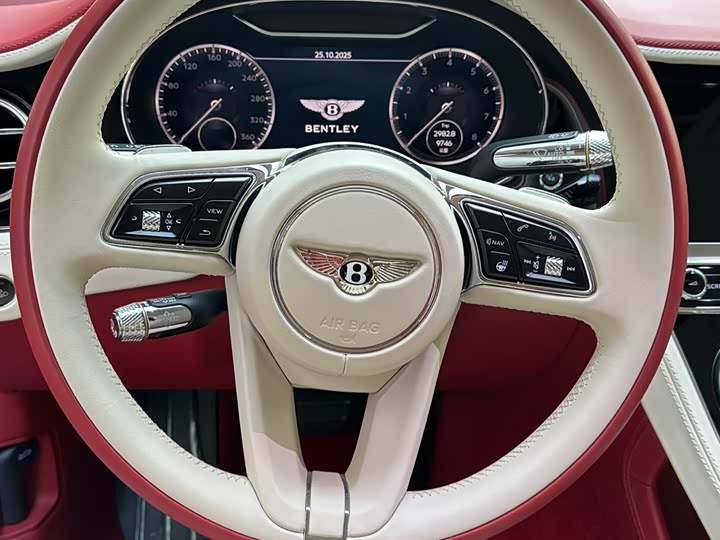 Фото 11 - Bentley Continental GT